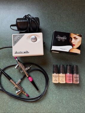 Luminess Airbrush Machine & Highlighters & Blush Set — G1 Glow, Tulip, Bronzer